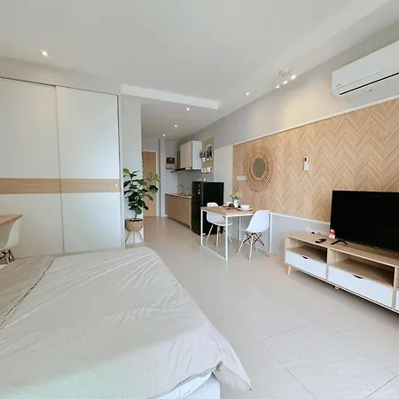 Kuching Cozy Comfort 04 - Riverine Diamond Kuching Studio With Balcony Exterior photo