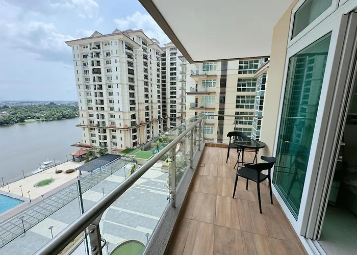 Kuching Cozy Comfort 04 - Riverine Diamond Kuching Studio With Balcony